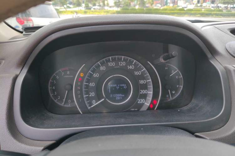 Used Honda CR-V 2012 2.4L four-wheel drive luxury version Instrument Cluster