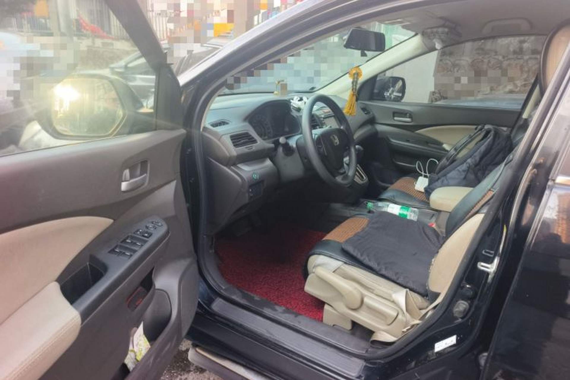 Used Honda CR-V 2012 2.0L two-wheel drive urban version Interior 3