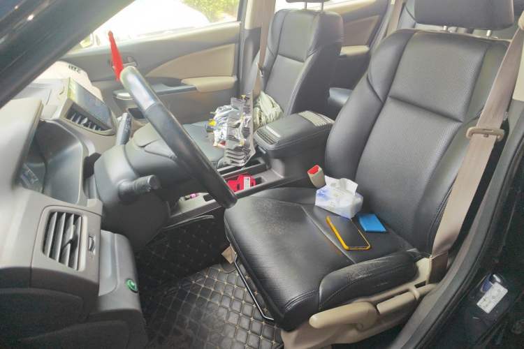 Used Honda CR-V 2012 2.0L two-wheel drive urban version Left Front Seat