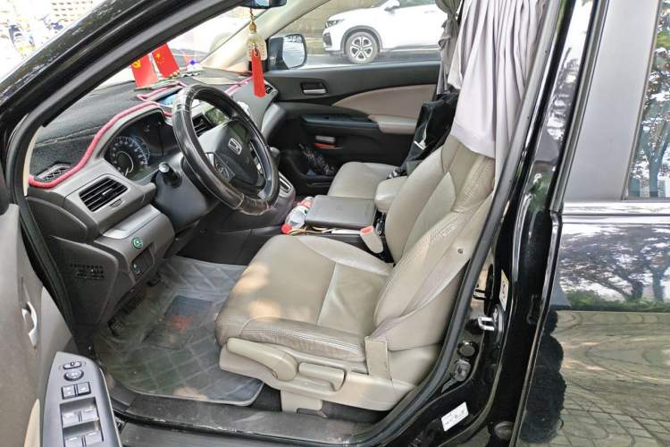 Used Honda CR-V 2012 2.0L two-wheel drive urban version Left Front Seat