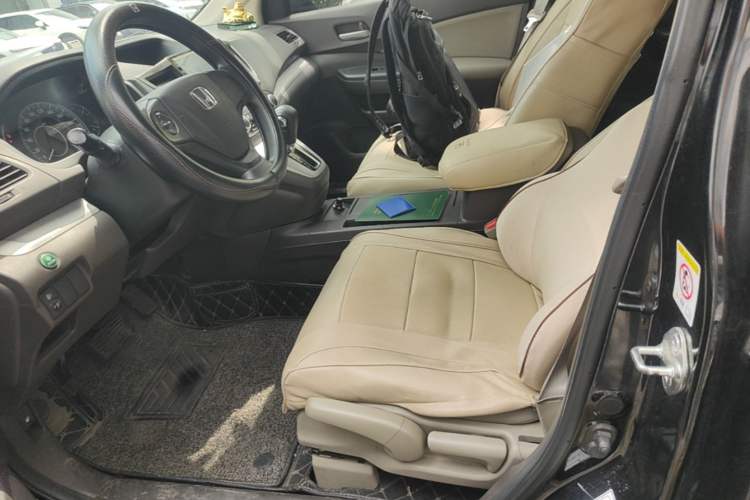 Used Honda CR-V 2012 2.0L two-wheel drive urban version Left Front Seat