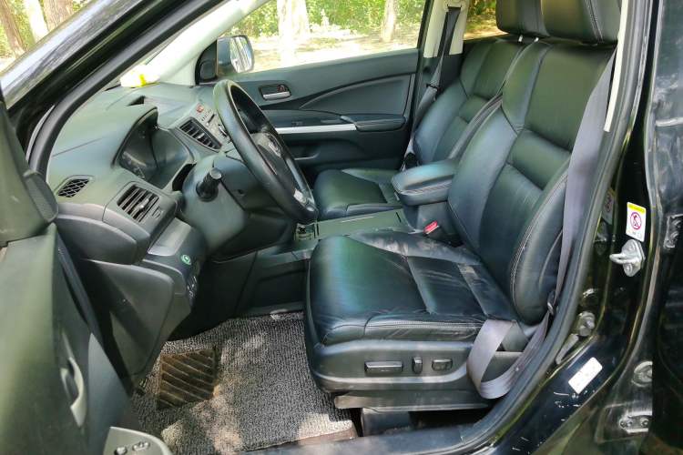 Used Honda CR-V 2012 2.4L four-wheel drive luxury version Left Front Seat