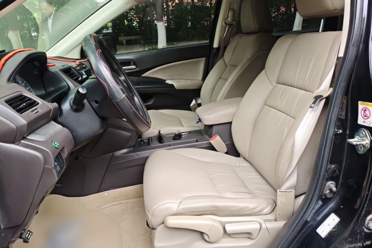Used Honda CR-V 2012 2.0L two-wheel drive urban version Left Front Seat