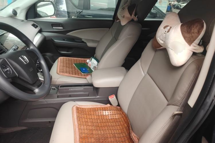 Used Honda CR-V 2012 2.0L two-wheel drive urban version Left Front Seat