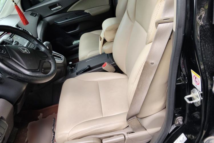 Used Honda CR-V 2012 2.0L two-wheel drive urban version Left Front Seat