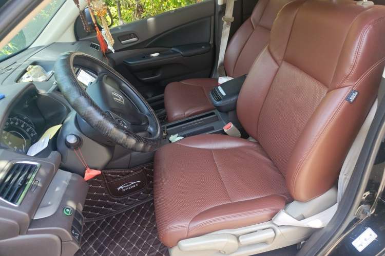 Used Honda CR-V 2012 2.0L two-wheel drive urban version Left Front Seat