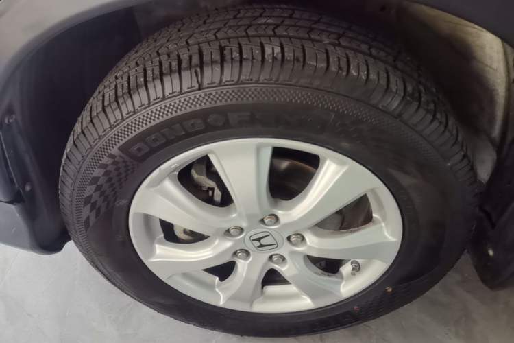 Used Honda CR-V 2012 2.0L two-wheel drive urban version Left Front Wheel Hub