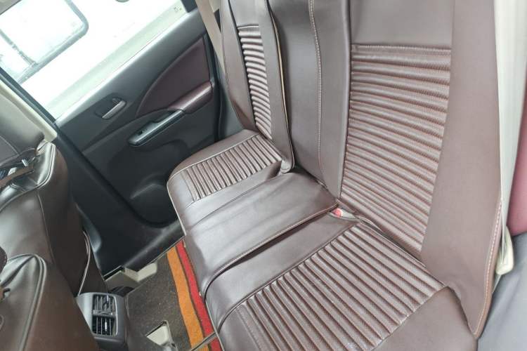 Used Honda CR-V 2012 2.0L two-wheel drive urban version Left Rear Seat