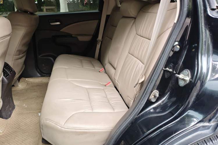 Used Honda CR-V 2012 2.0L two-wheel drive urban version Left Rear Seat