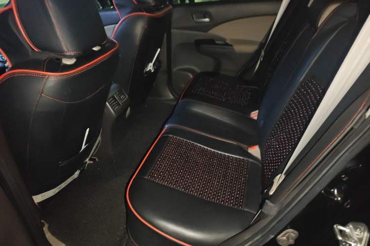 Used Honda CR-V 2012 2.0L two-wheel drive urban version Left Rear Seat