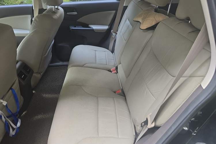 Used Honda CR-V 2012 2.0L two-wheel drive urban version Left Rear Seat