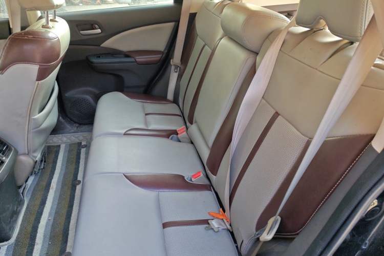 Used Honda CR-V 2012 2.0L two-wheel drive urban version Left Rear Seat