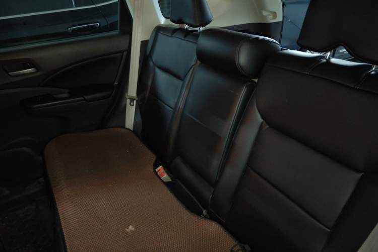 Used Honda CR-V 2012 2.0L two-wheel drive urban version Left Rear Seat
