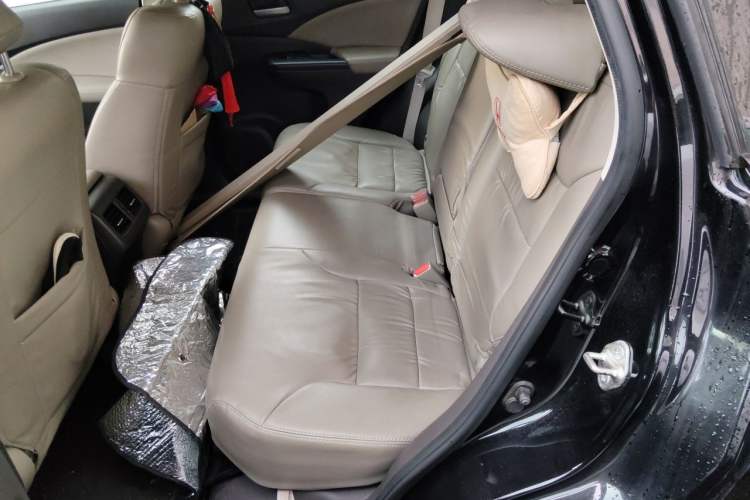Used Honda CR-V 2012 2.0L two-wheel drive urban version Left Rear Seat