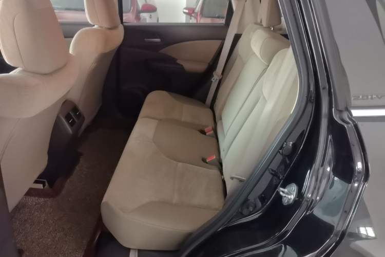 Used Honda CR-V 2012 2.0L two-wheel drive urban version Left Rear Seat