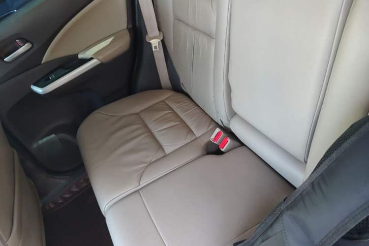 Used Honda CR-V 2012 2.4L four-wheel drive luxury version Left Rear Seat