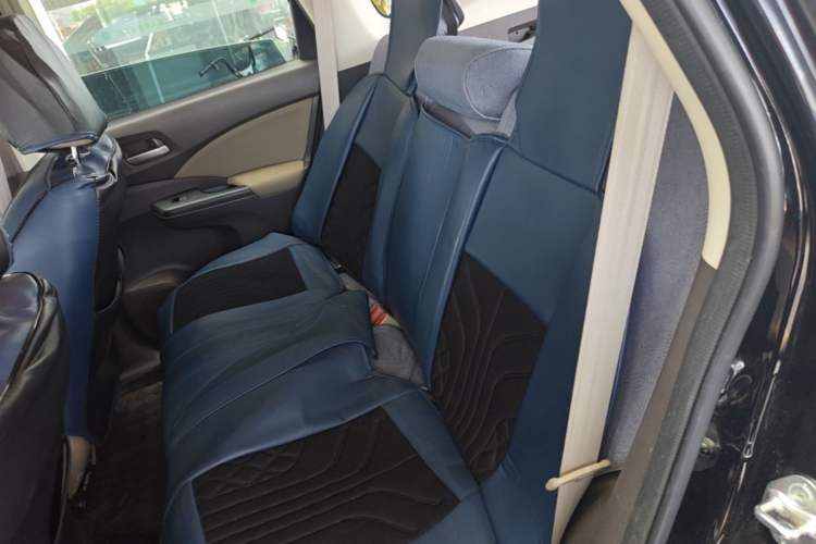 Used Honda CR-V 2012 2.0L two-wheel drive urban version Left Rear Seat