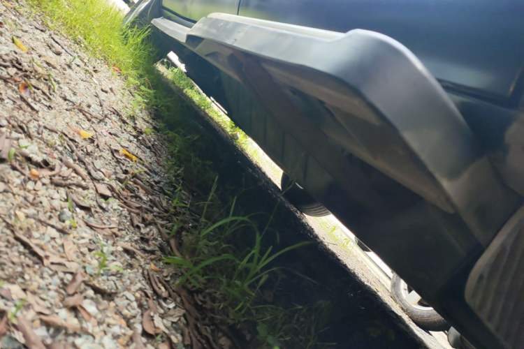 Used Honda CR-V 2012 2.0L two-wheel drive urban version Left Side Sill
