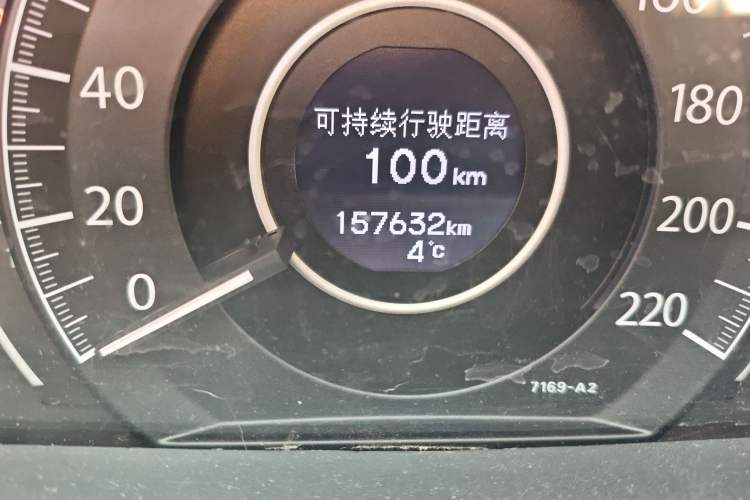 Used Honda CR-V 2012 2.0L two-wheel drive urban version Odometer Close Up