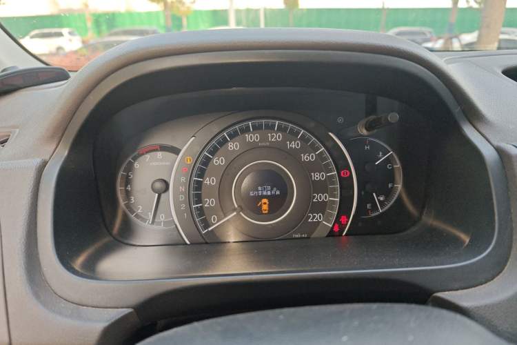 Used Honda CR-V 2012 2.0L two-wheel drive urban version Odometer Close Up