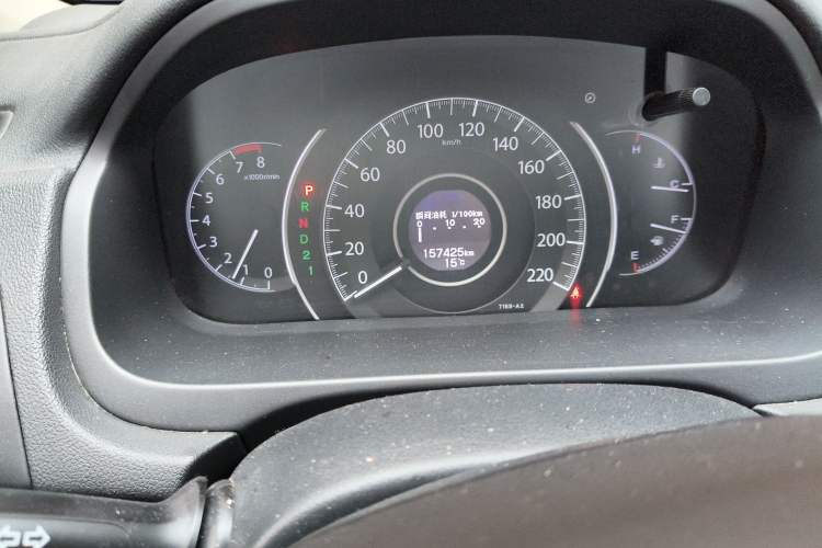 Used Honda CR-V 2012 2.4L four-wheel drive luxury version Odometer Close Up
