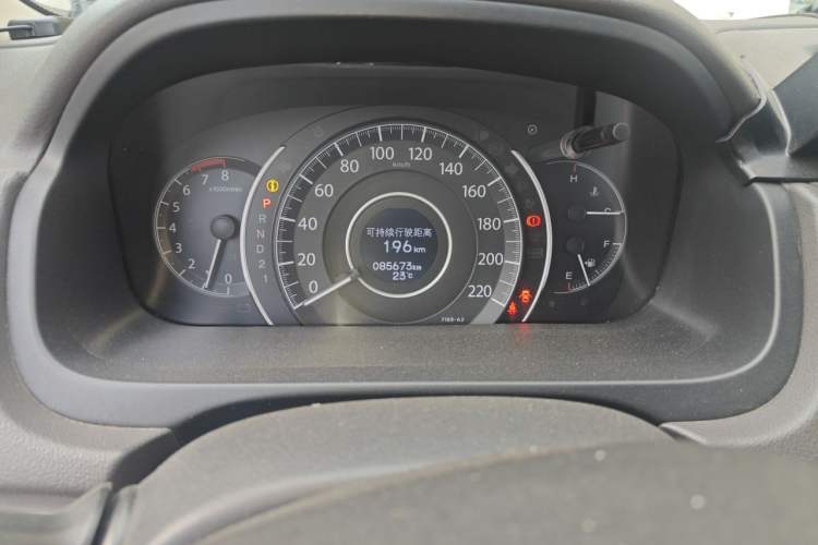 Used Honda CR-V 2012 2.0L two-wheel drive urban version Odometer Close Up