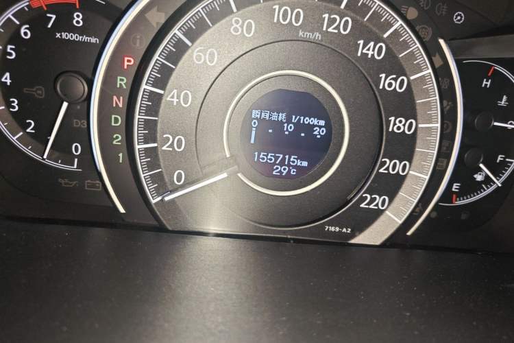 Used Honda CR-V 2012 2.0L two-wheel drive urban version Odometer Close Up