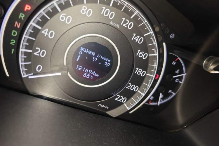 Used Honda CR-V 2012 2.4L four-wheel drive luxury version Odometer Close Up