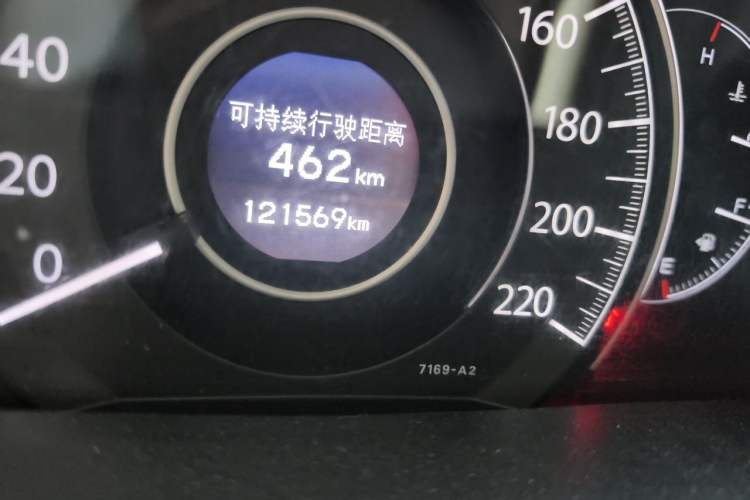 Used Honda CR-V 2012 2.0L two-wheel drive urban version Odometer Close Up