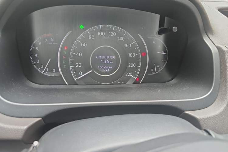 Used Honda CR-V 2012 2.0L two-wheel drive urban version Odometer Close Up