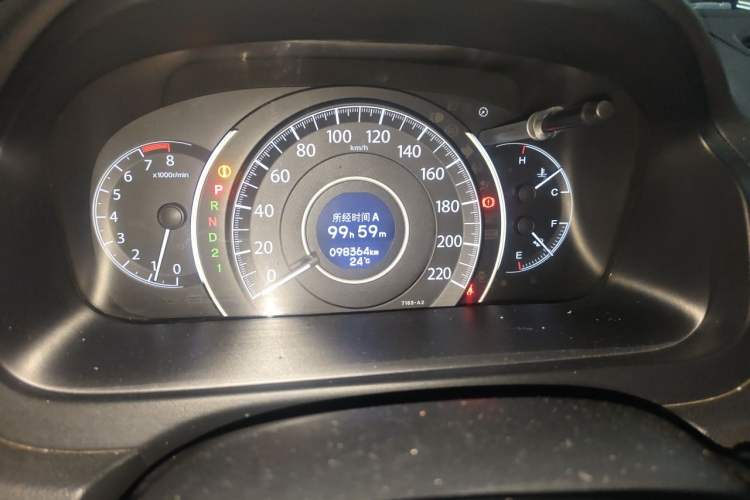 Used Honda CR-V 2012 2.4L four-wheel drive luxury version Odometer Close Up