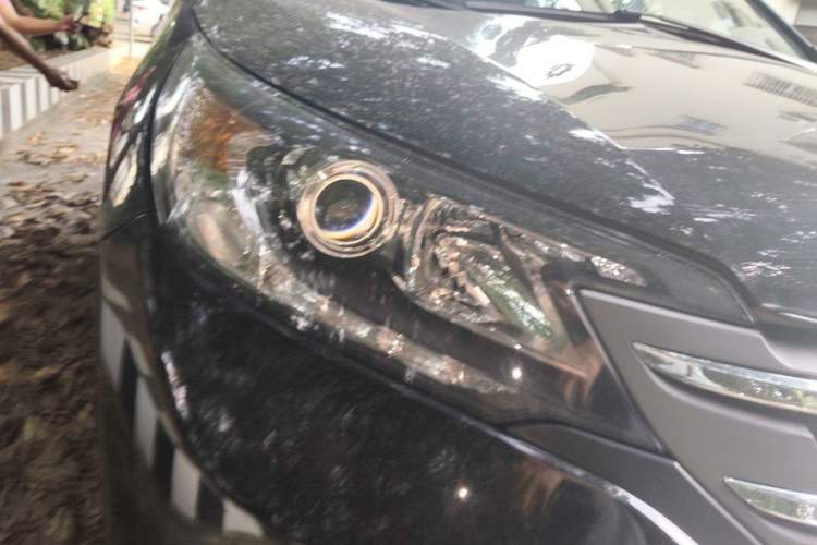 Used Honda CR-V 2012 2.4L four-wheel drive luxury version Right Front Headlight