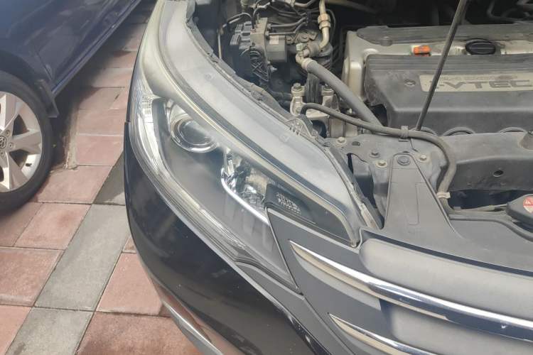 Used Honda CR-V 2012 2.4L four-wheel drive luxury version Right Front Headlight