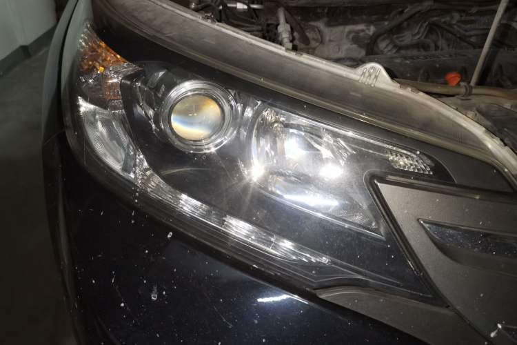 Used Honda CR-V 2012 2.0L Four-wheel Drive Classic Edition Right Front Headlight