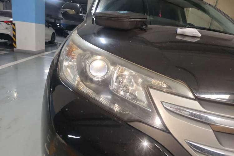 Used Honda CR-V 2012 2.4L four-wheel drive luxury version Right Front Headlight