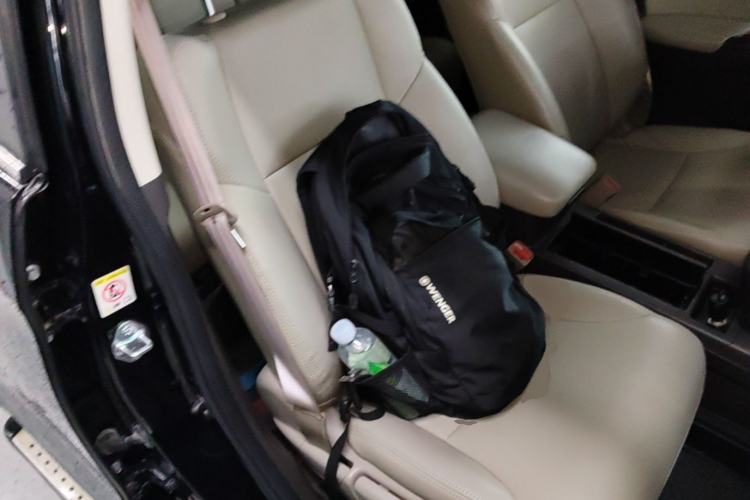 Used Honda CR-V 2012 2.0L two-wheel drive urban version Right Front Seat