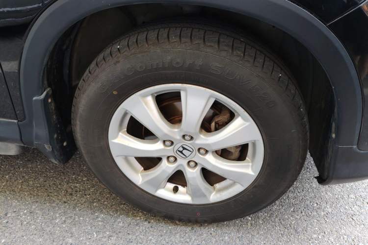 Used Honda CR-V 2012 2.0L two-wheel drive urban version Right Front Wheel Hub