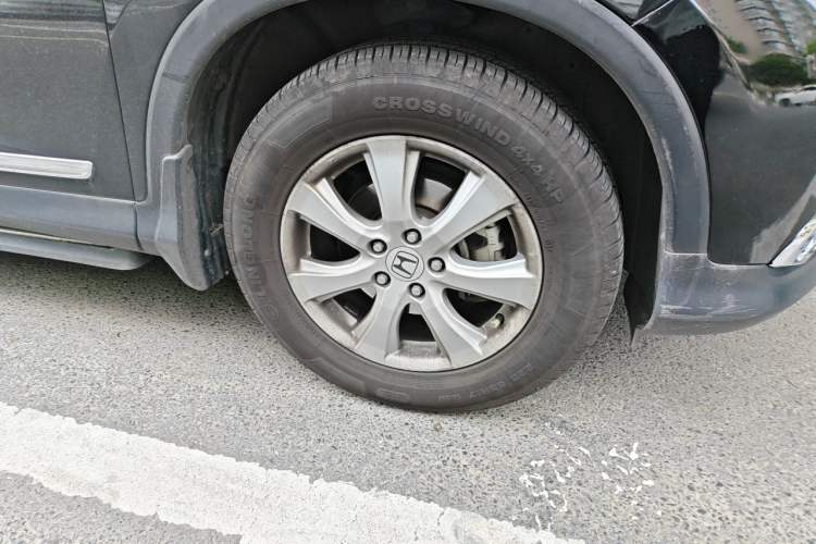 Used Honda CR-V 2012 2.0L two-wheel drive urban version Right Front Wheel Hub
