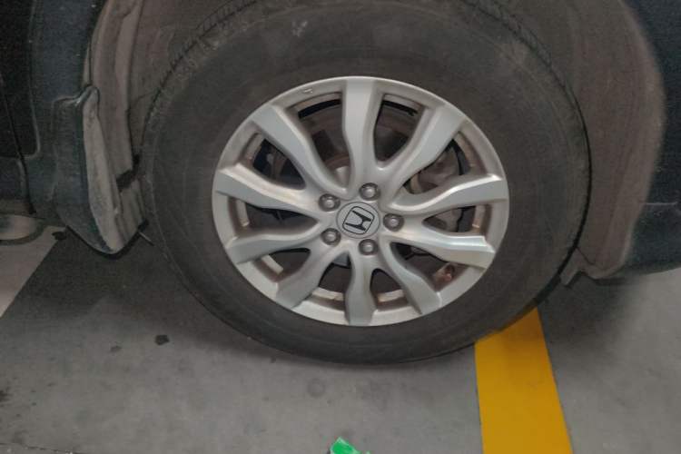 Used Honda CR-V 2012 2.0L Four-wheel Drive Classic Edition Right Front Wheel Hub
