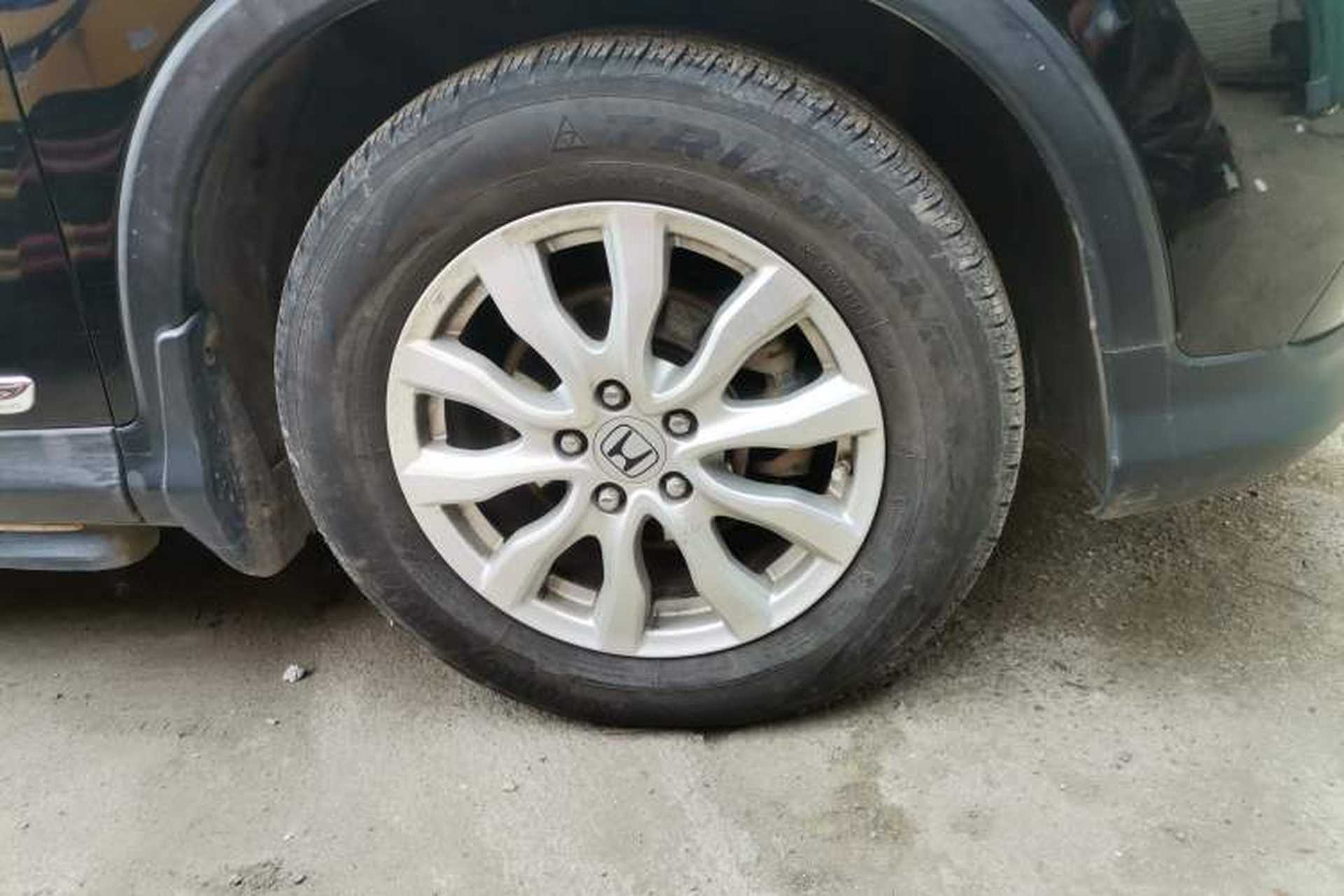 Used Honda CR-V 2012 2.0L Four-wheel Drive Classic Edition Right Front Wheel Hub