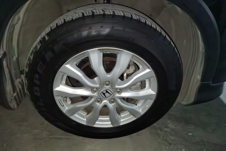 Used Honda CR-V 2012 2.0L Four-wheel Drive Classic Edition Right Front Wheel Hub