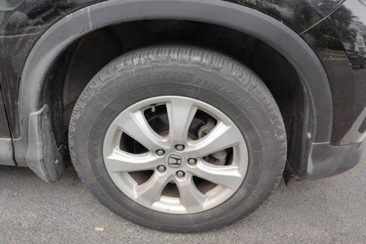 Used Honda CR-V 2012 2.0L two-wheel drive urban version Right Front Wheel Hub