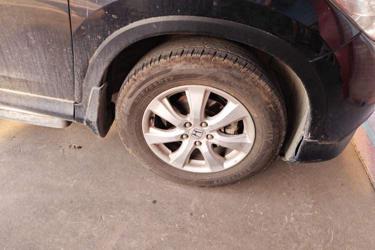 Used Honda CR-V 2012 2.0L two-wheel drive urban version Right Front Wheel Hub