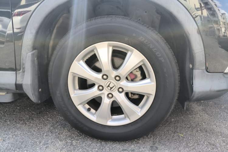 Used Honda CR-V 2012 2.0L two-wheel drive urban version Right Front Wheel Hub