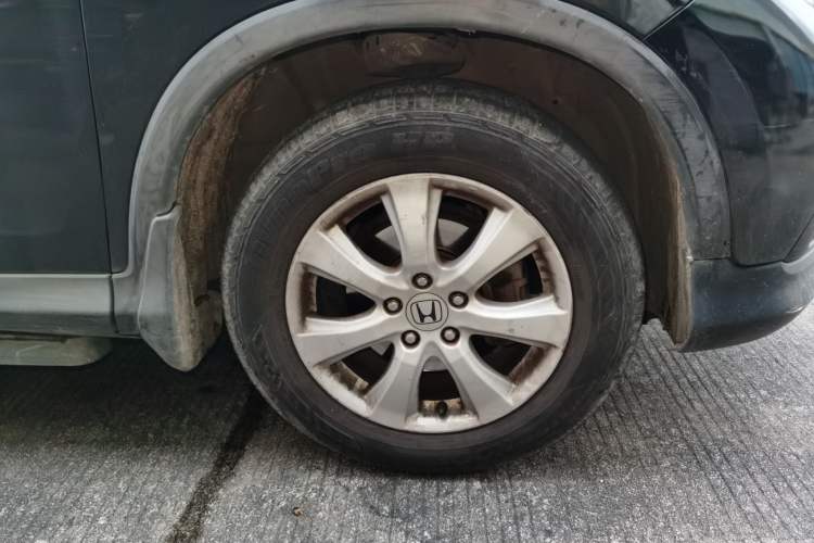 Used Honda CR-V 2012 2.0L two-wheel drive urban version Right Front Wheel Hub