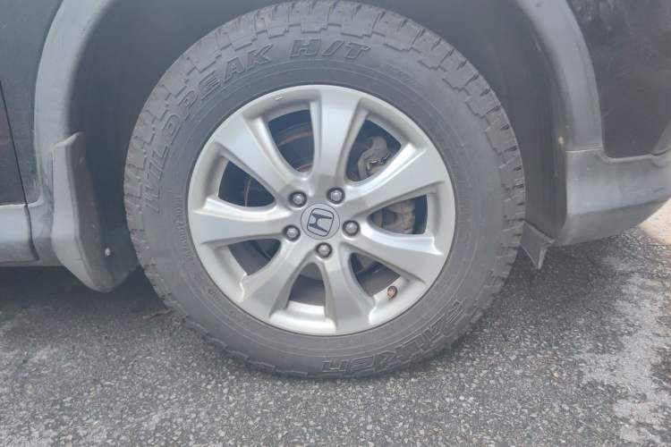 Used Honda CR-V 2012 2.0L two-wheel drive urban version Right Front Wheel Hub