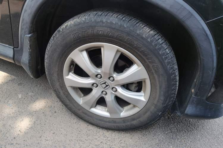 Used Honda CR-V 2012 2.0L two-wheel drive urban version Right Front Wheel Hub