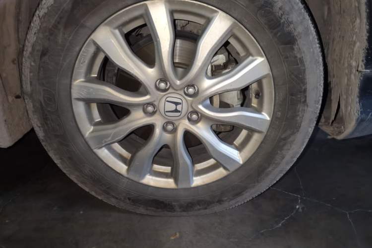 Used Honda CR-V 2012 2.0L Four-wheel Drive Classic Edition Right Front Wheel Hub