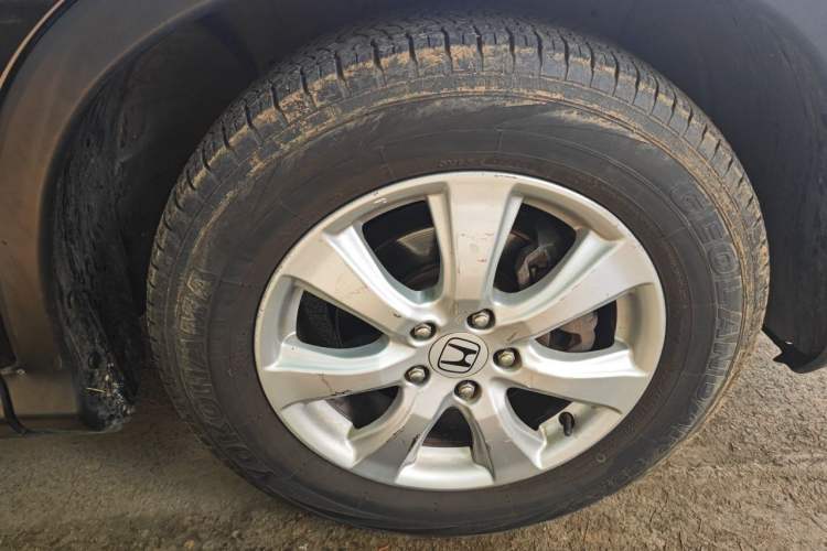 Used Honda CR-V 2012 2.0L two-wheel drive urban version Right Front Wheel Hub