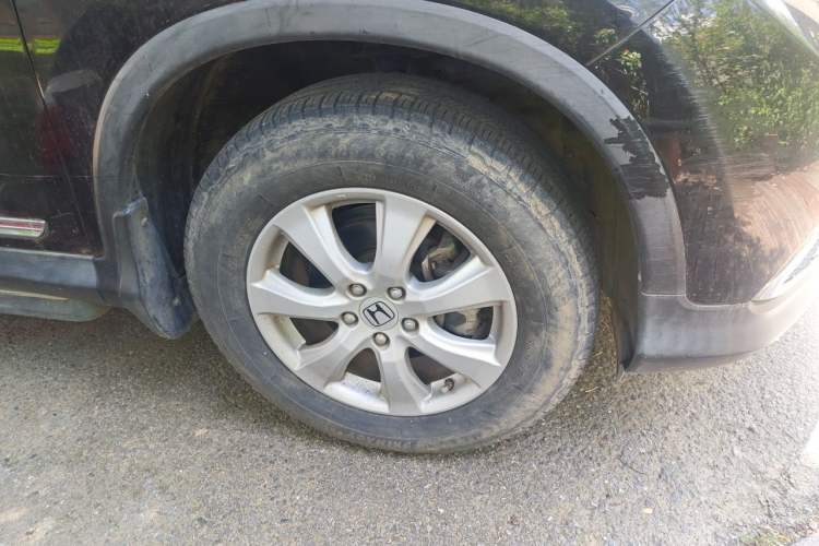 Used Honda CR-V 2012 2.0L two-wheel drive urban version Right Front Wheel Hub